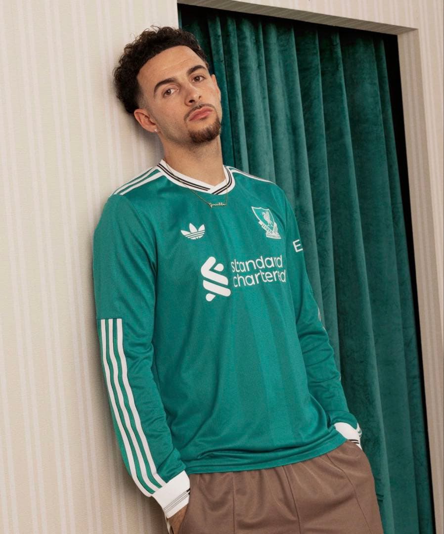 リバプール カーティスジョーンズ ユニフォーム Lサイズ 正規品 試着のみ