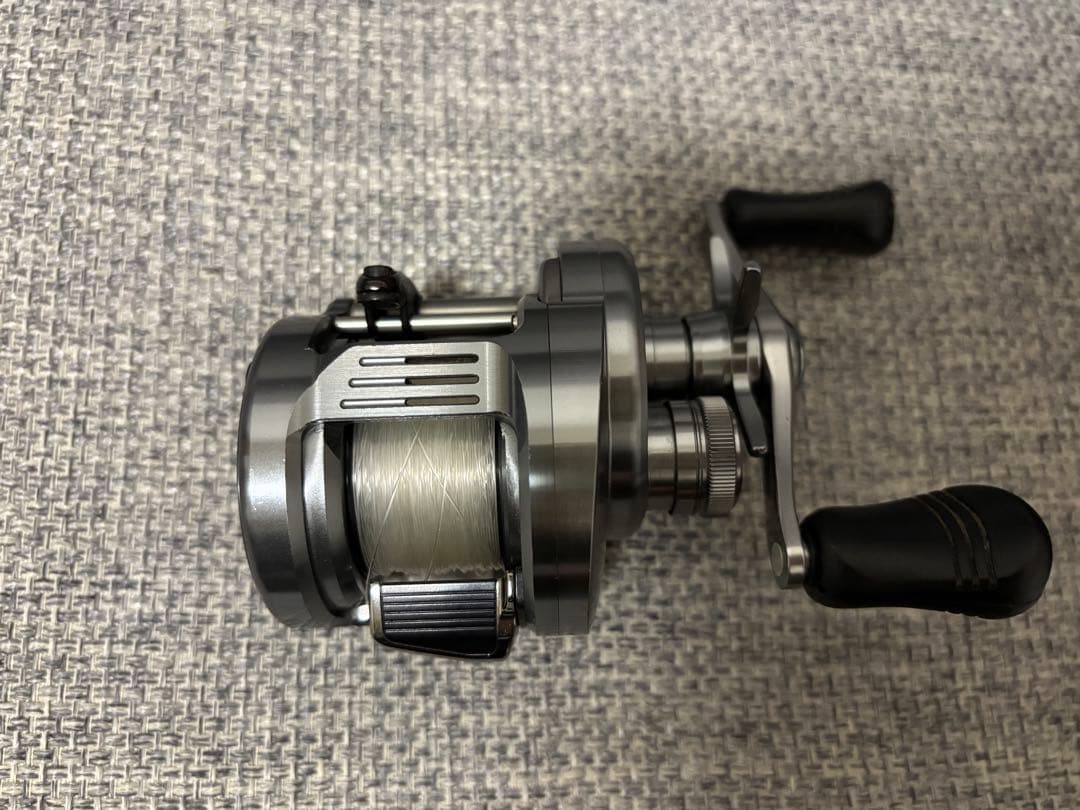 SHIMANO 19 カルカッタコンクエスト DC200