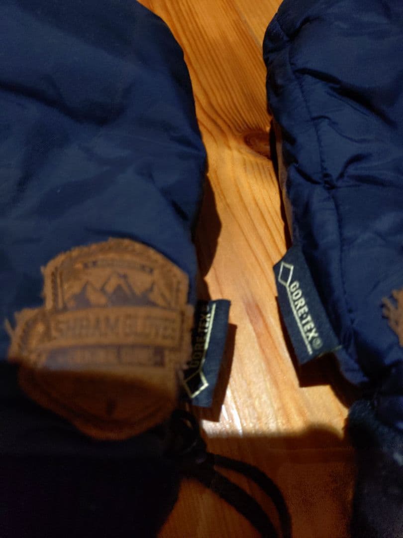 希少 ASHRAM 革製 ゴアテックスグローブ