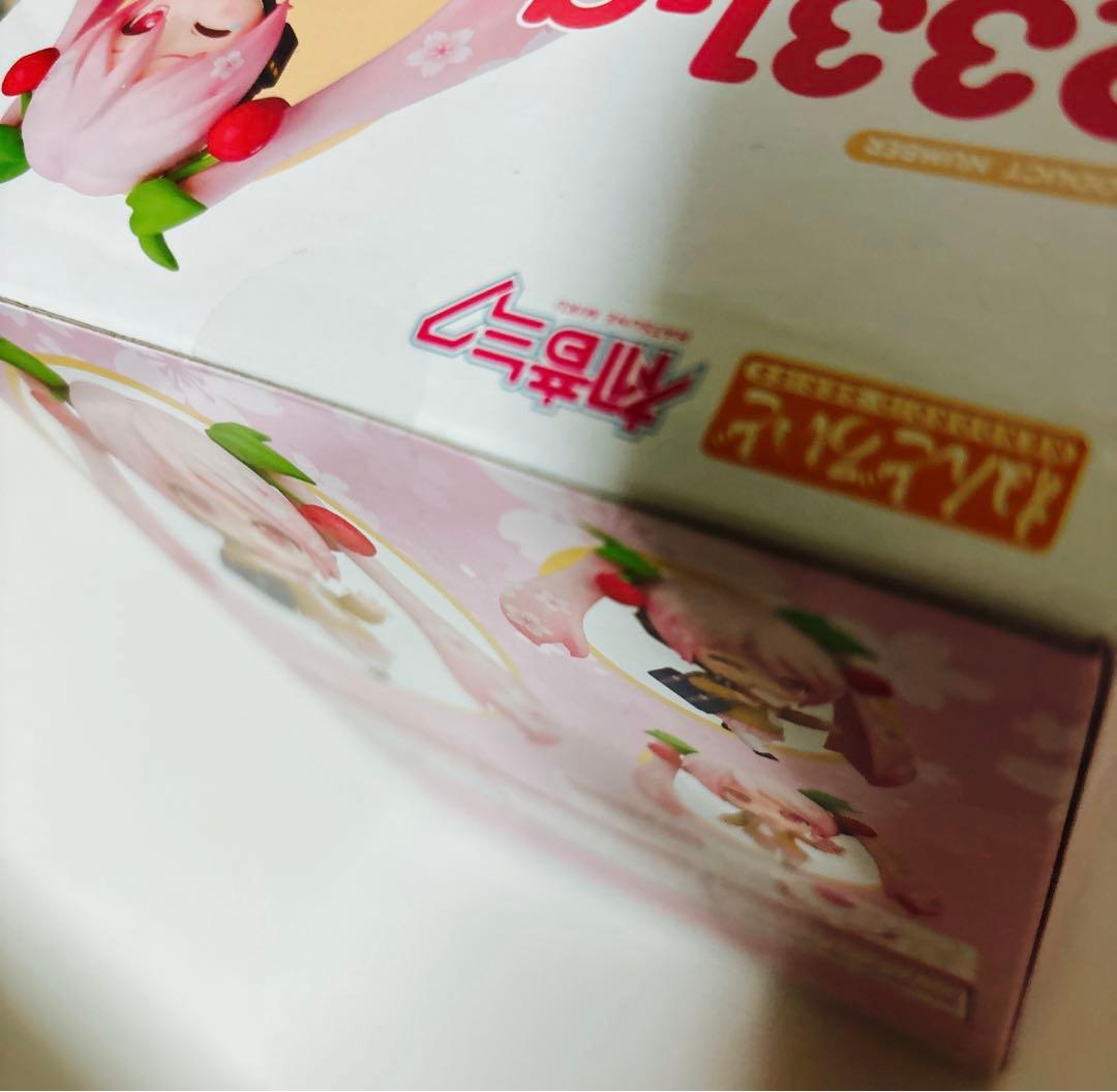 新品　グッドスマイルカンパニー ねんどろいど 初音ミク　桜ミク　2体セット