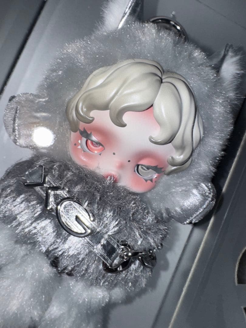 POP MART SKULLPANDA × XG 限定コラボ ペンダント 公式