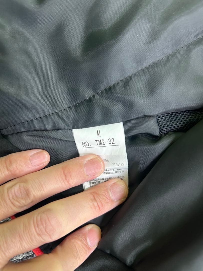 デサント　スキーウエア　チームオガサカ　ジャケットMサイズ パンツLサイズ