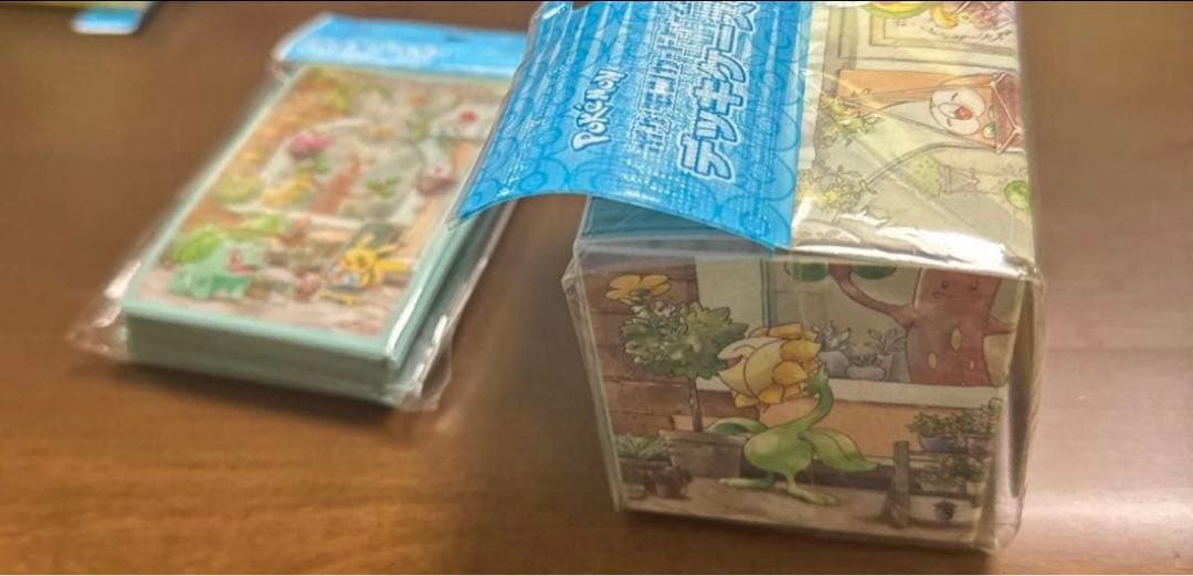 ポケモンカード　Grassy Gardening ピカチュウ　デッキシールド