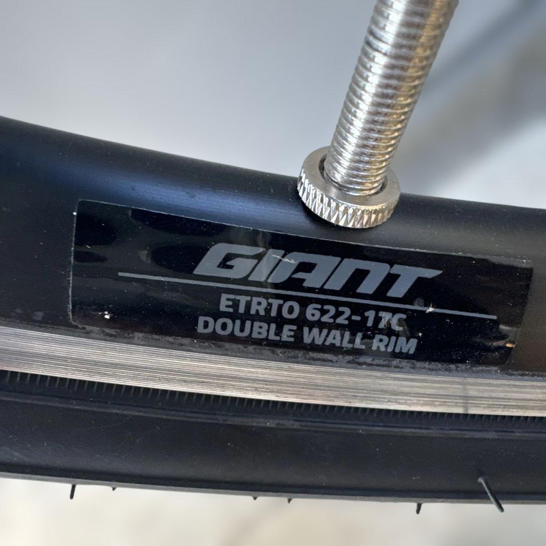 美品　Giant Escape R 2025 ホイール　前後セット