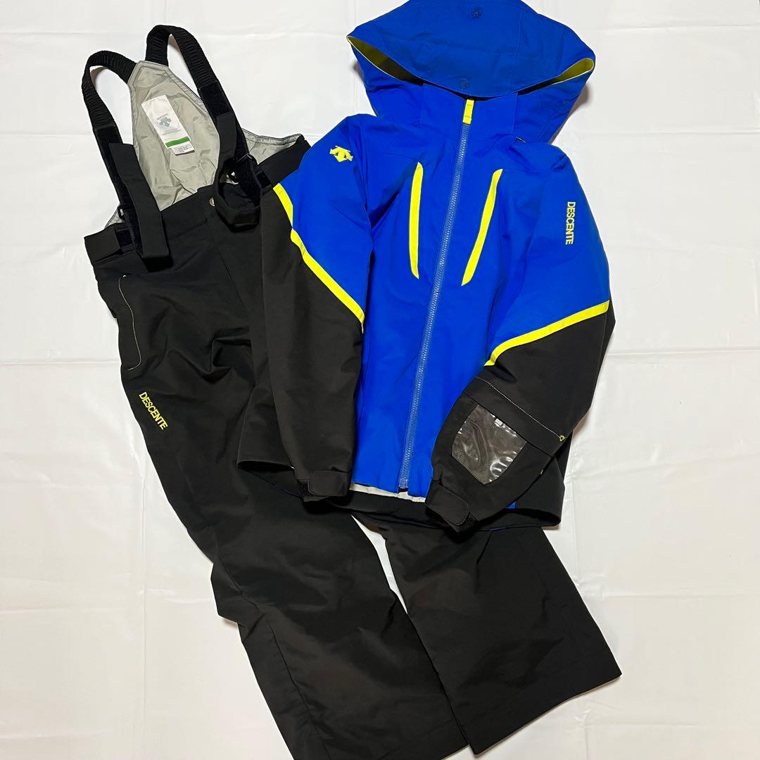 デサント スキーウェア ジャケットパンツ上下セット 150(〜140も可能)