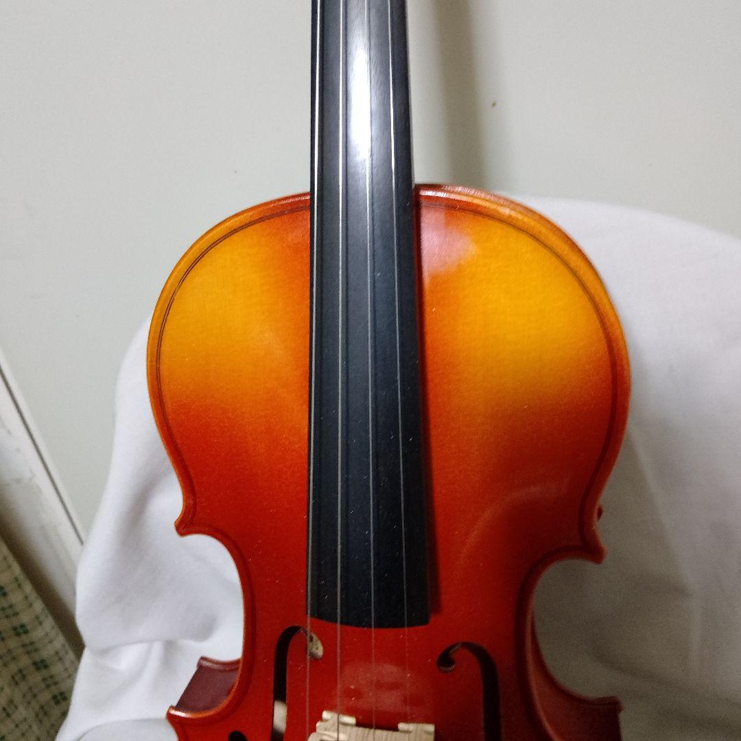 ♥️特価♥️スズキバイオリン4/4品番は上位高級クラスの300番、弓ケ―ス松脂付