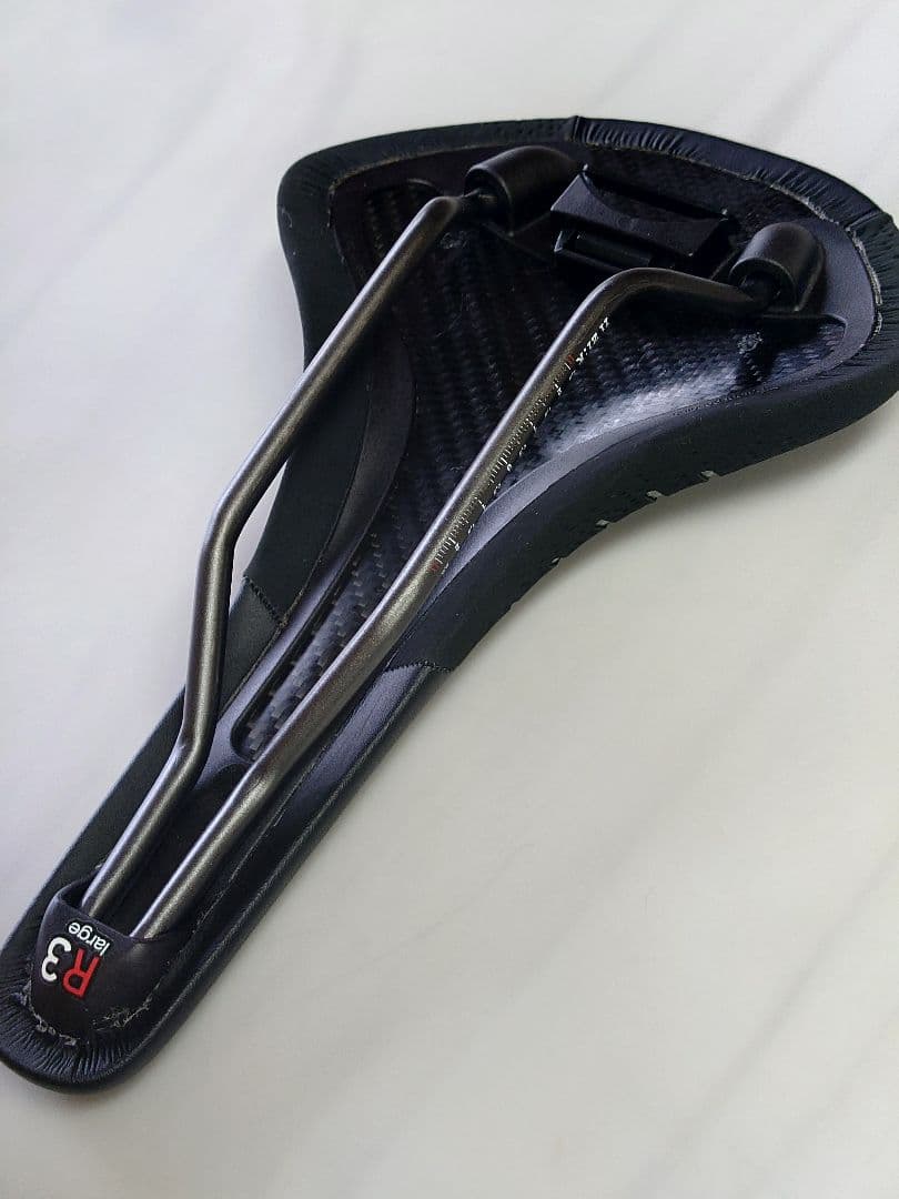 美品 fi'zi:k ANTARES R3 k:ium フィジーク アンタレス