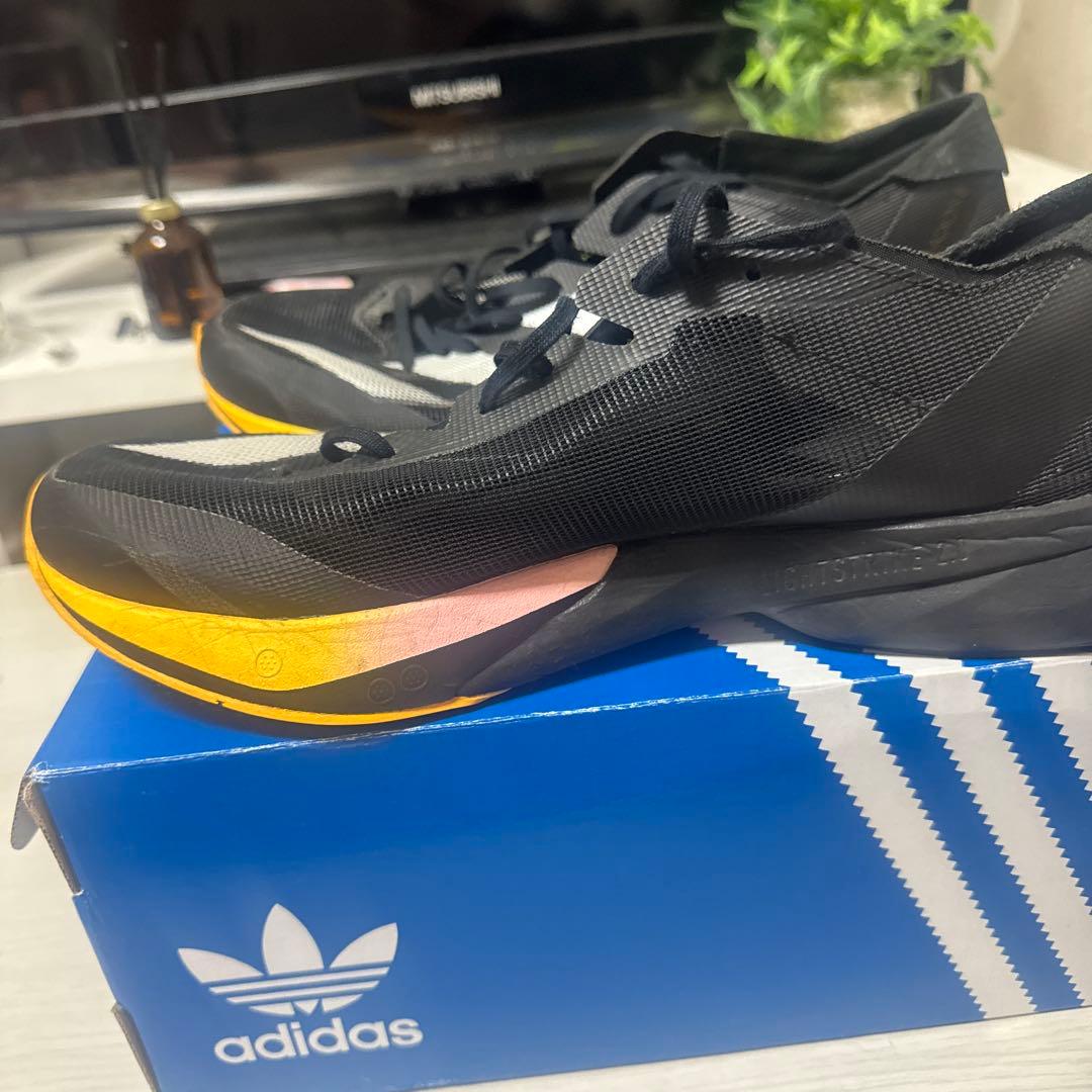 アディゼロジャパン8 28cm