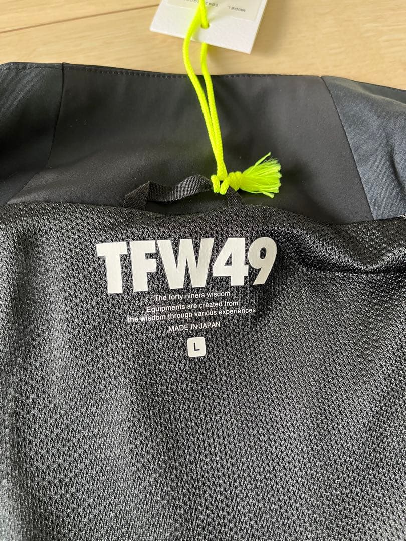 TFW49 ジップアップジャケット ブラック