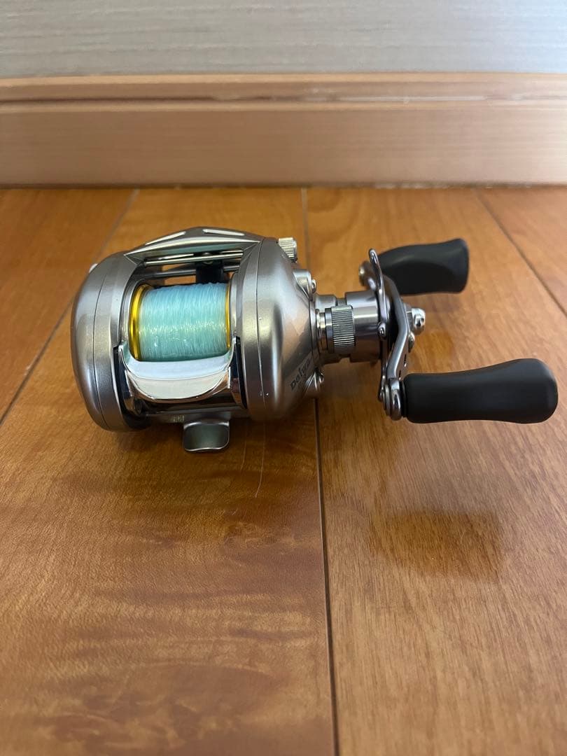 美品 Daiwa ベイトリール alphas 150H ダイワ ケース付き