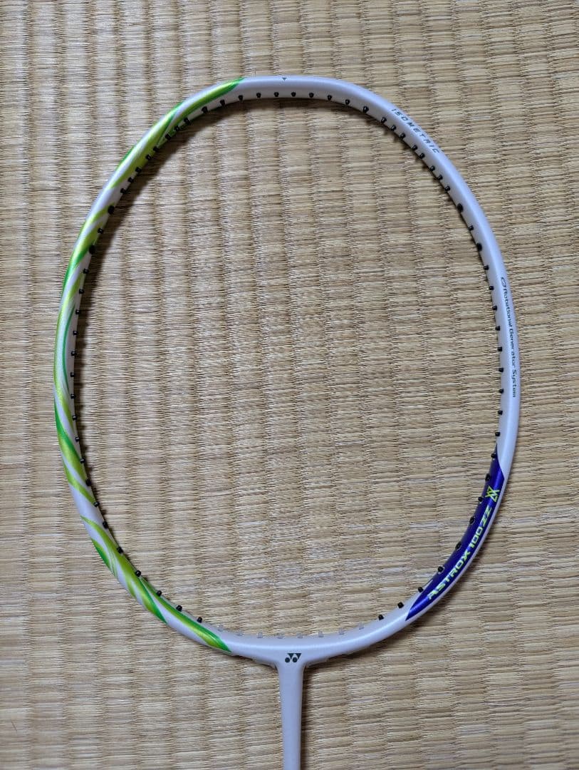 YONEX AX100ZZ　VA バドミントンラケット 4U5