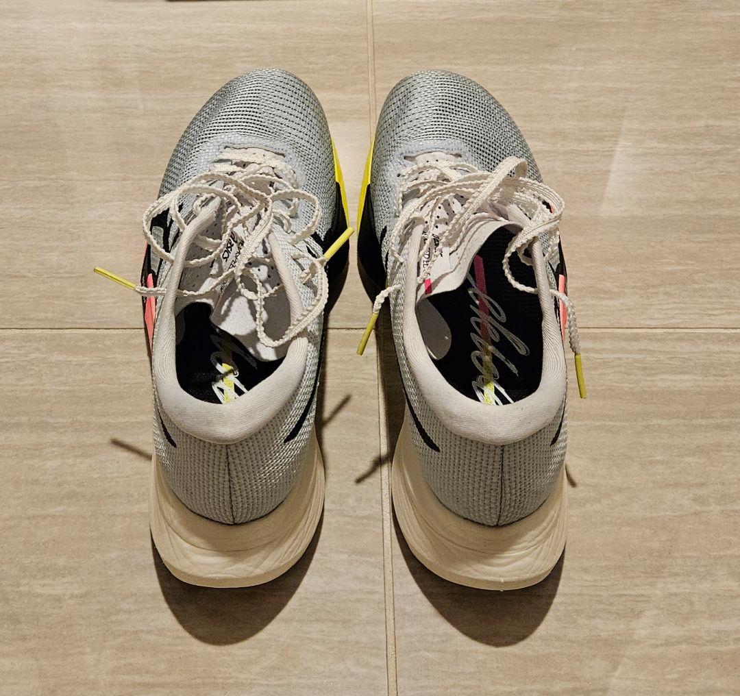 メタスピードエッジパリ　26.0cm