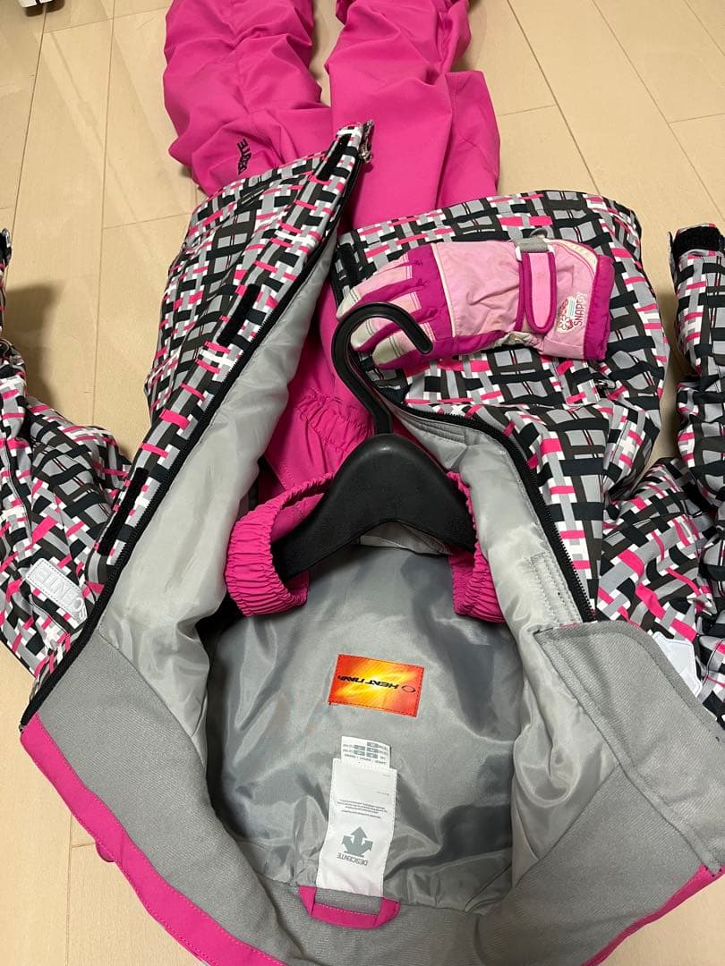 デサント　スキーウェア　140