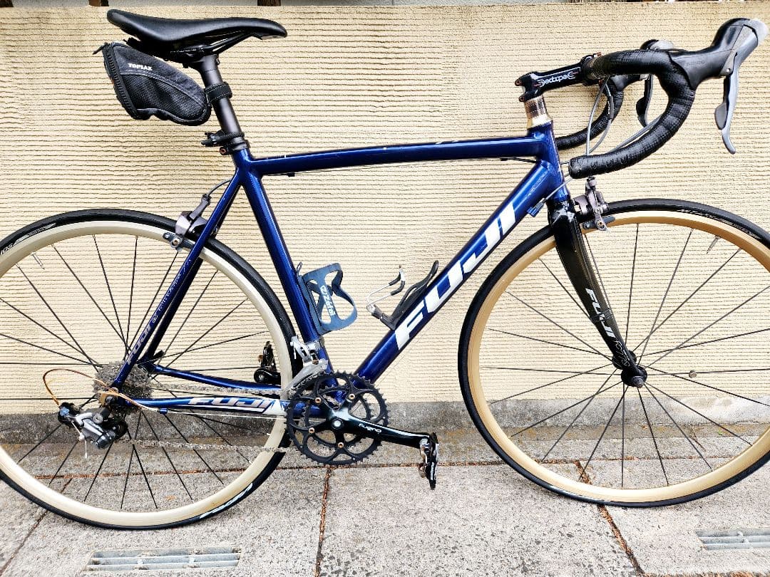 FUJI ROUBAIX AURA　フラットバー　ロードバイク クロスバイク