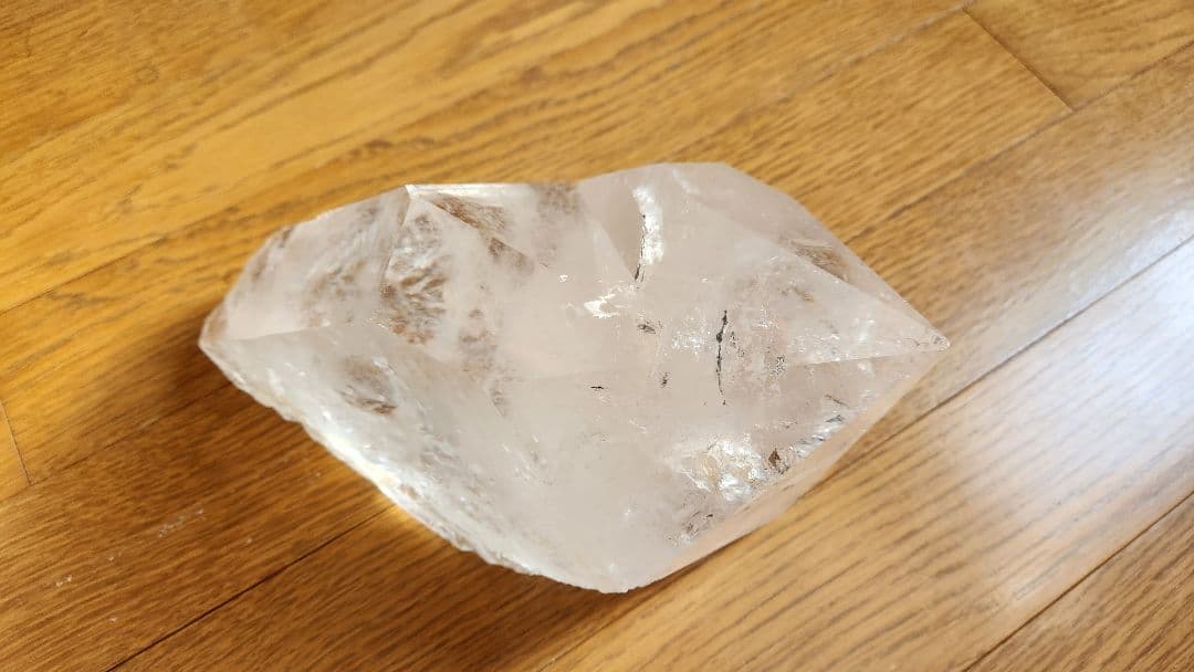 最終値下✨水晶　六角柱　イシスクリスタル　4.13キロ