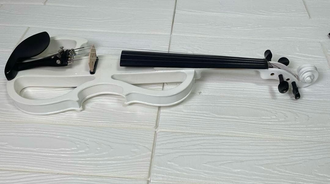 CECILIO エレキバイオリン 4/4 ホワイト 専用セミハードケース