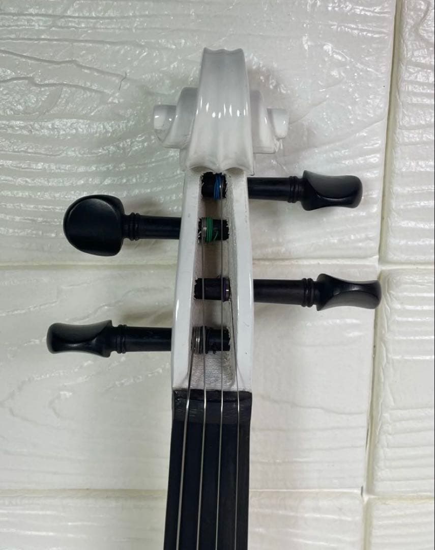 CECILIO エレキバイオリン 4/4 ホワイト 専用セミハードケース