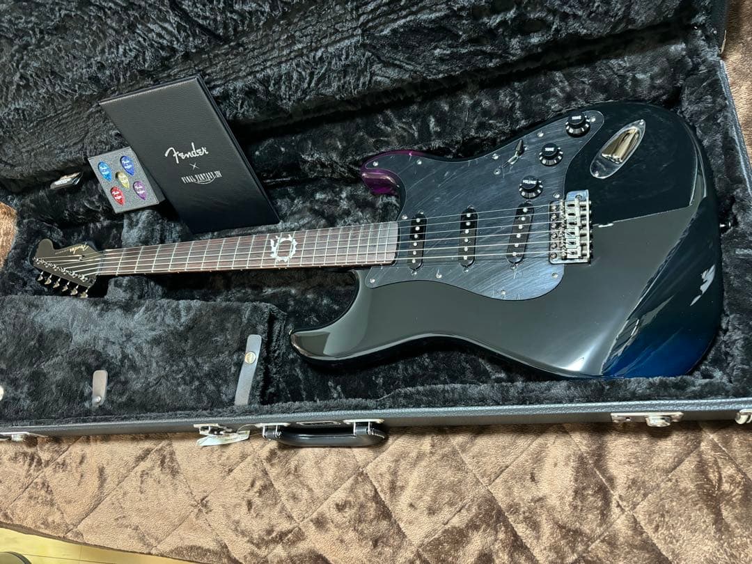 Fender FFXIV ストラトキャスター 美品 送料込
