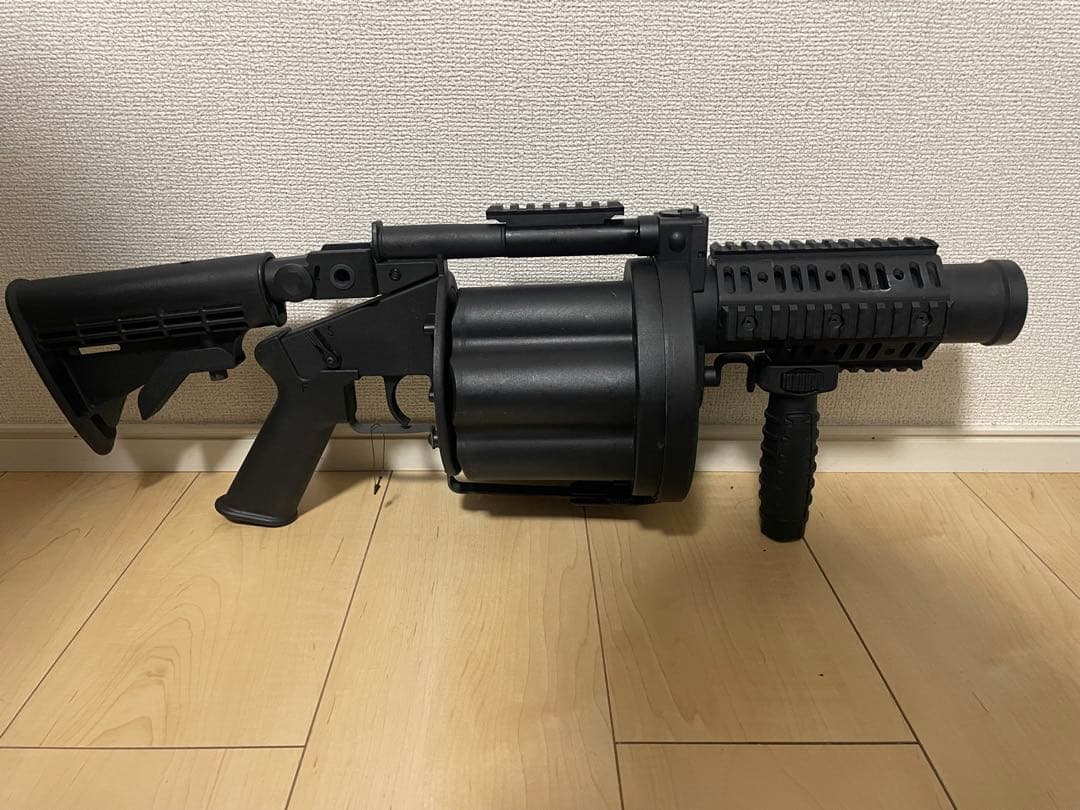 ICS MGL-140 グレネードランチャー