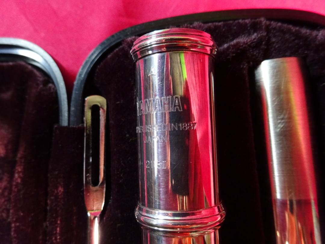 は*ろ様 YAMAHA YFL-211SII フルート ケース付き　現状品