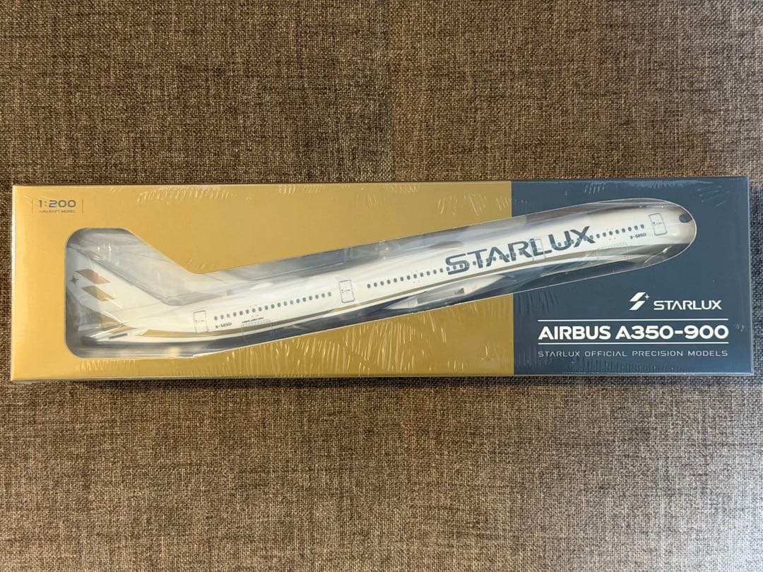 【新品】スターラックス航空　Airbus A350-900 1/200