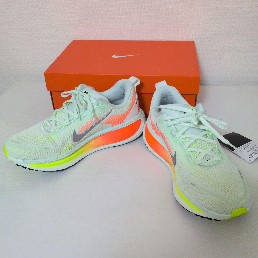 Nike　Zoom Vomero 18 (ボメロ18)HM6803-300