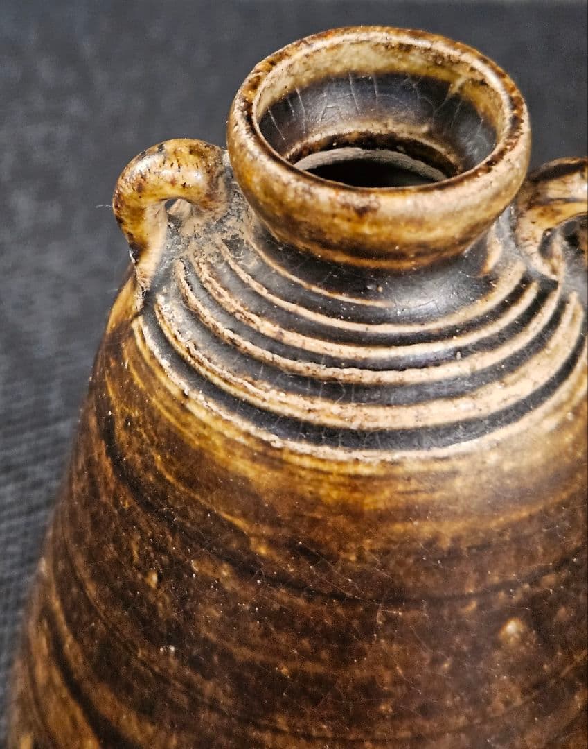 時代古作品❗】タイ古陶磁器　東南アジア古陶磁器　宋胡録　鉄釉　花入れ　海上がり品