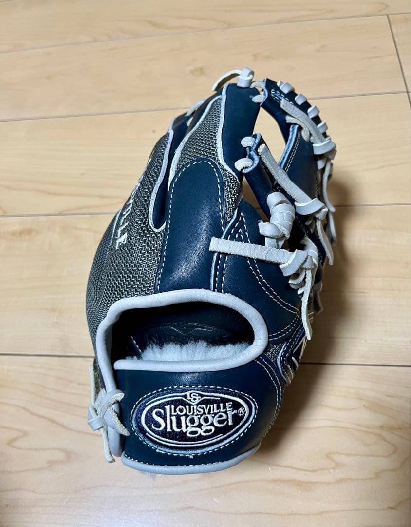 Louisville Slugger 内野手　硬式グローブ　ルイスビルスラッガー