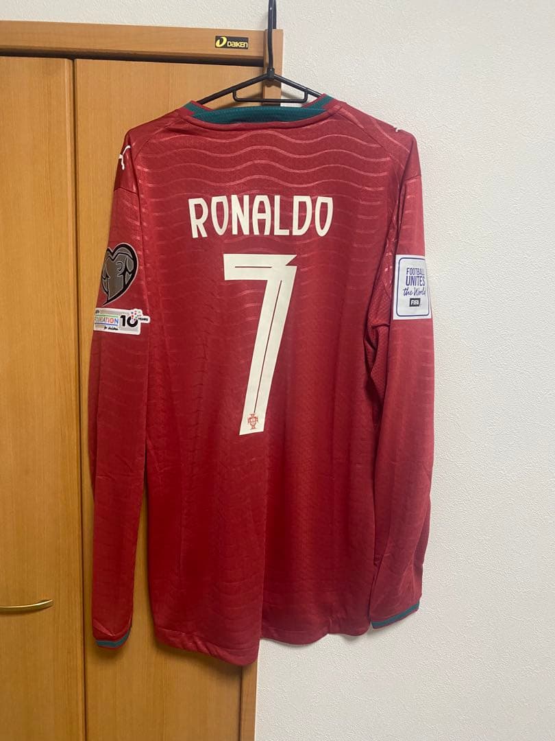 新品ポルトガル代表 RONALDO 7 長袖シャツ