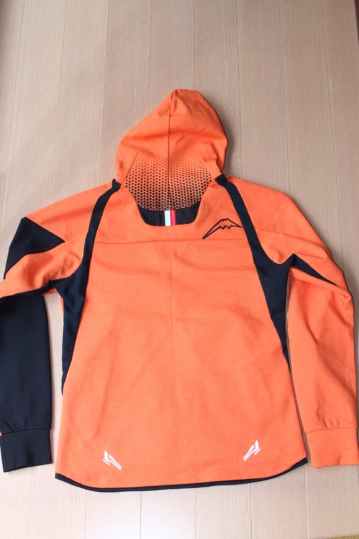 クシタニ　レブロフーディー　オレンジ　Lサイズ