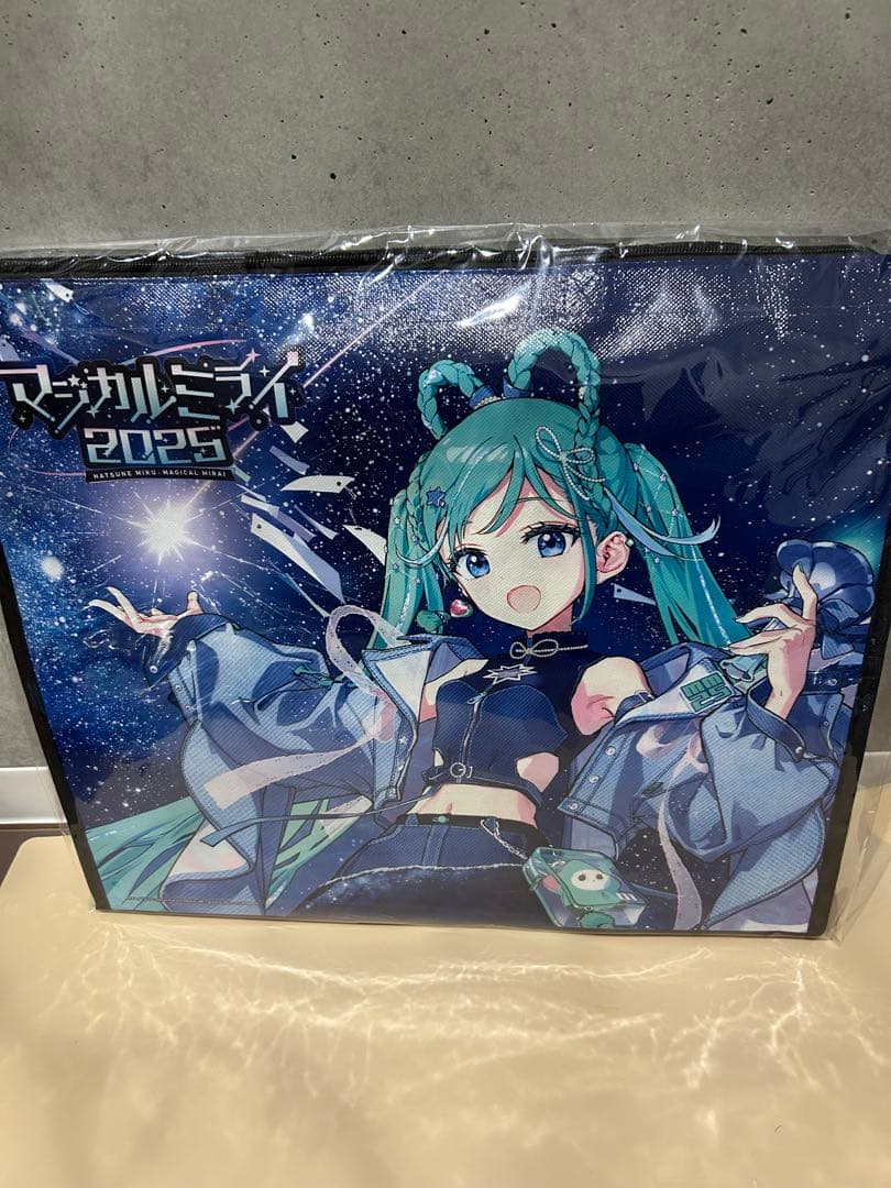 マジカルミライ2025グッズ新品未使用ペンライト、ショッパー、タオル、ストラップ