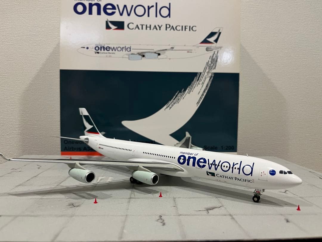 航空機・ヘリコプター 1/200 JCwings Cathay Pacific A340-300