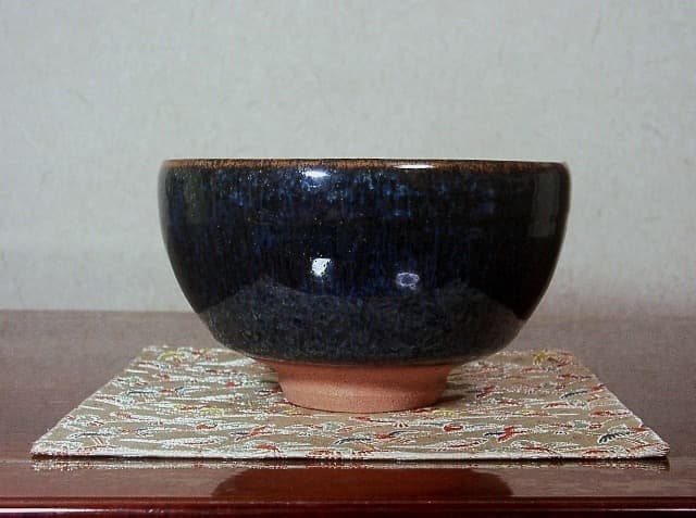 京焼・清水焼　西川實　作　兎糸毛　茶碗　共箱　古物。