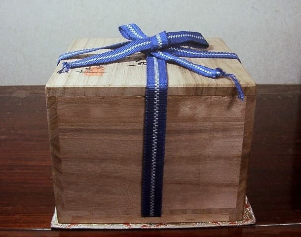 京焼・清水焼　西川實　作　兎糸毛　茶碗　共箱　古物。