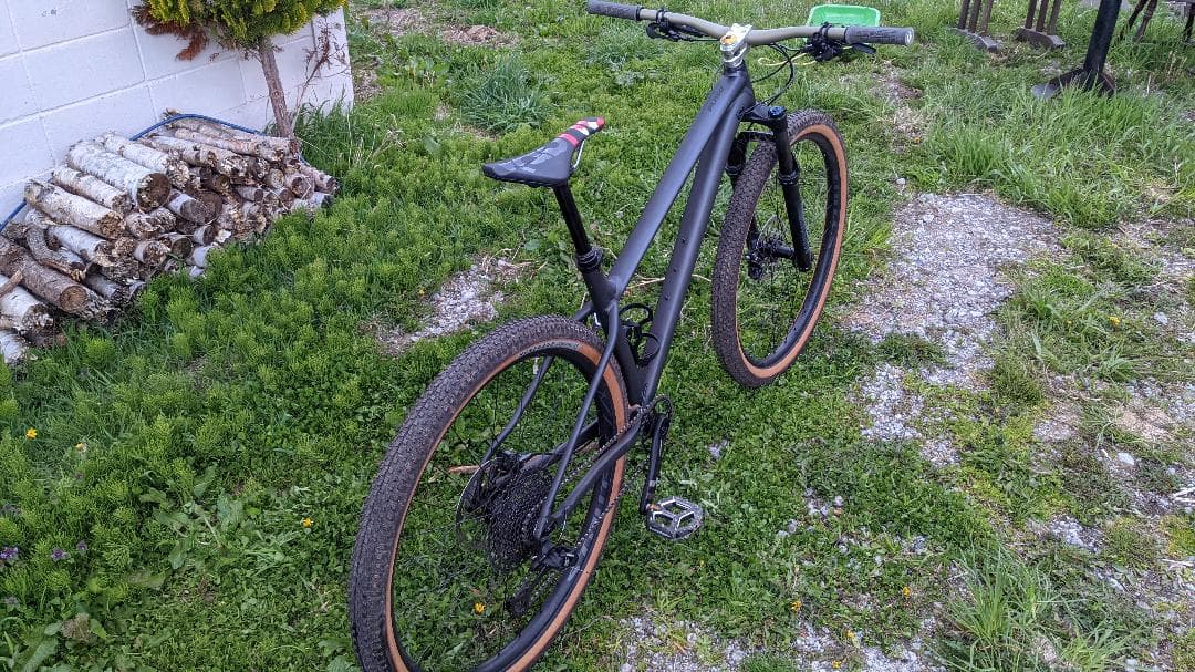 送料込み スペシャライズド SPECIALIZED FUSE 29 L 2022