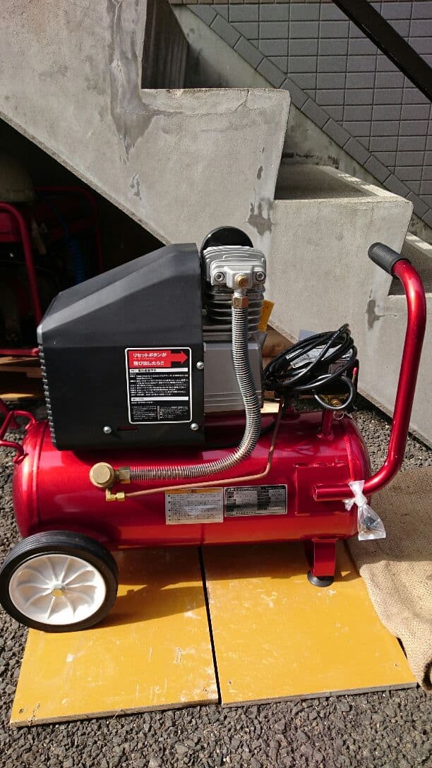 エアーコンプレッサー 藤原産業