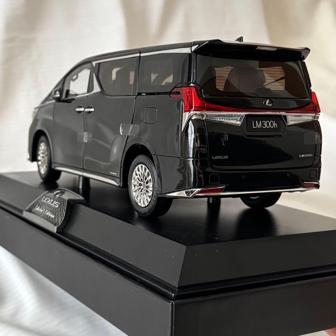 正規品 ＊ レア　初代　レクサスLM　LEXUS 純正 1/18 希少