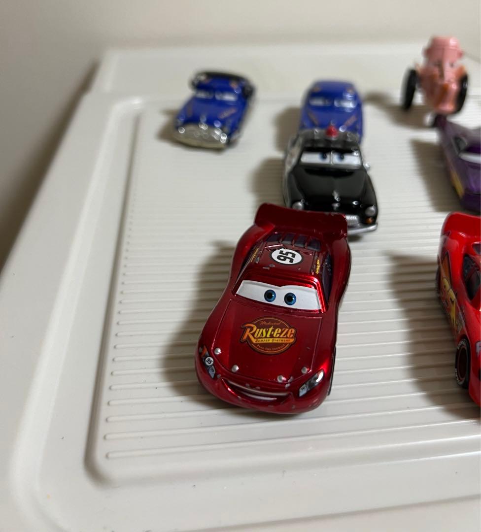 カーズ、ミニカー、トラクター、シェリフ、ドックハドソン