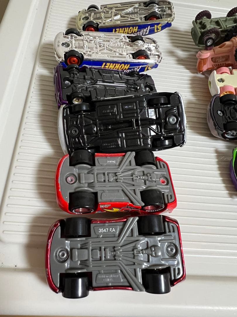 カーズ、ミニカー、トラクター、シェリフ、ドックハドソン