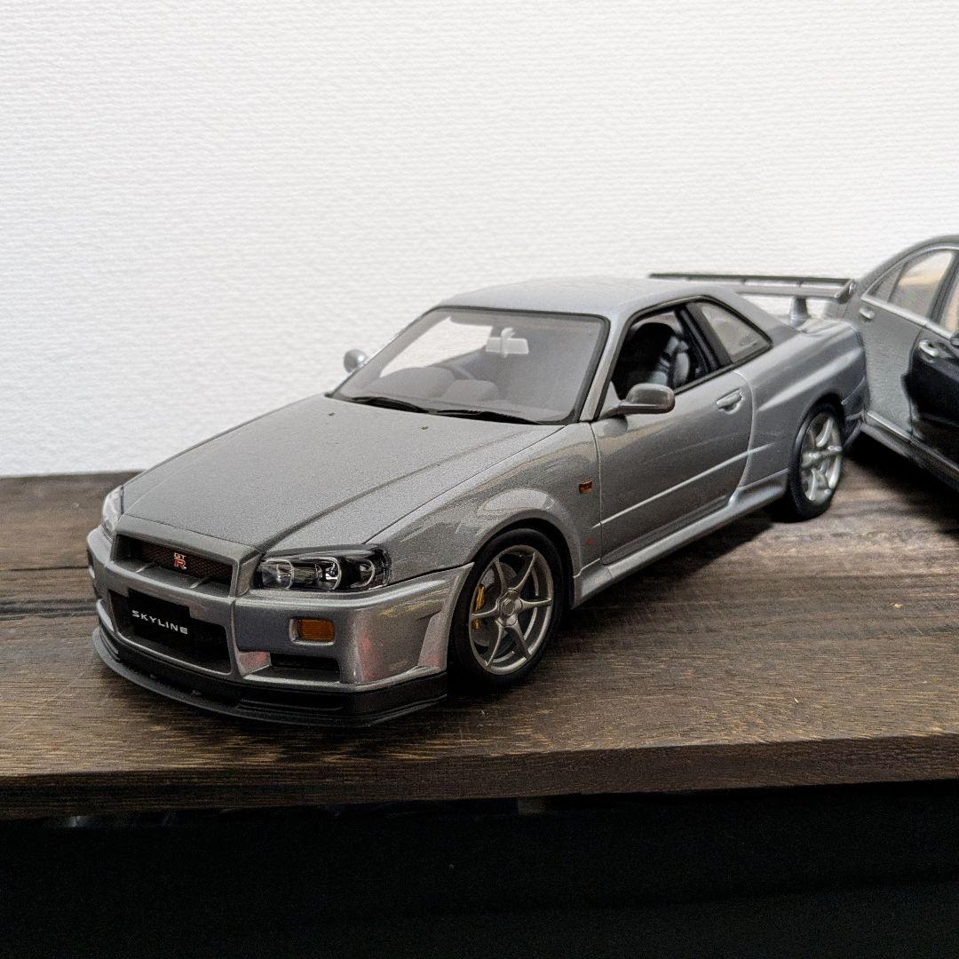 スカイライン GT-R 1/18　R34 skyline AUTOart