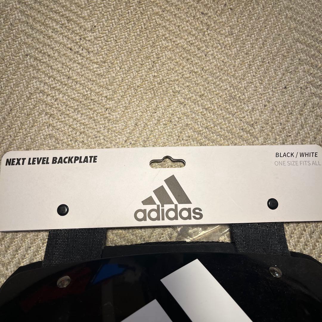 【1/31まで値下げ】adidas アディダス　バックプレート