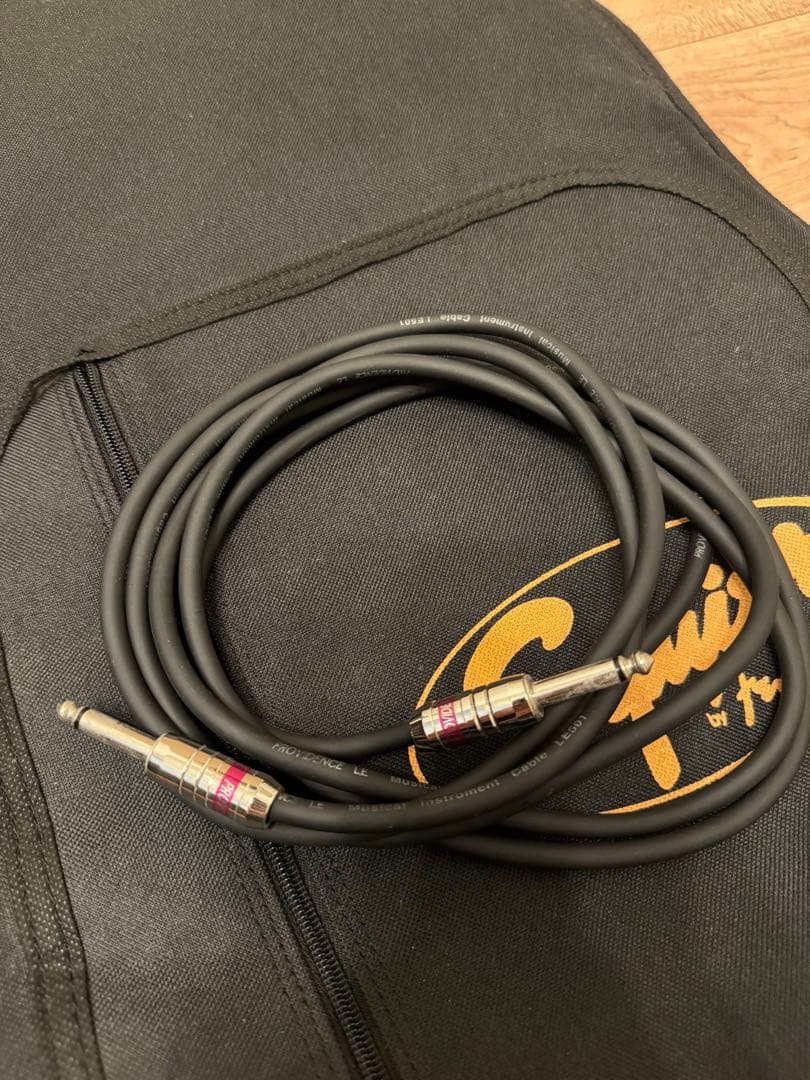 Squier CYCLONE スクワイヤー サイクロン　希少イエローカラー