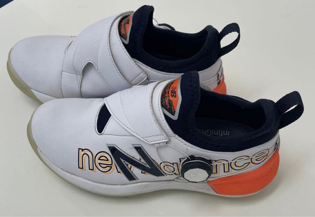 美品♡ ニューバランス　ボアタイプゴルフシューズ　レディサイズ　23.5センチ♪