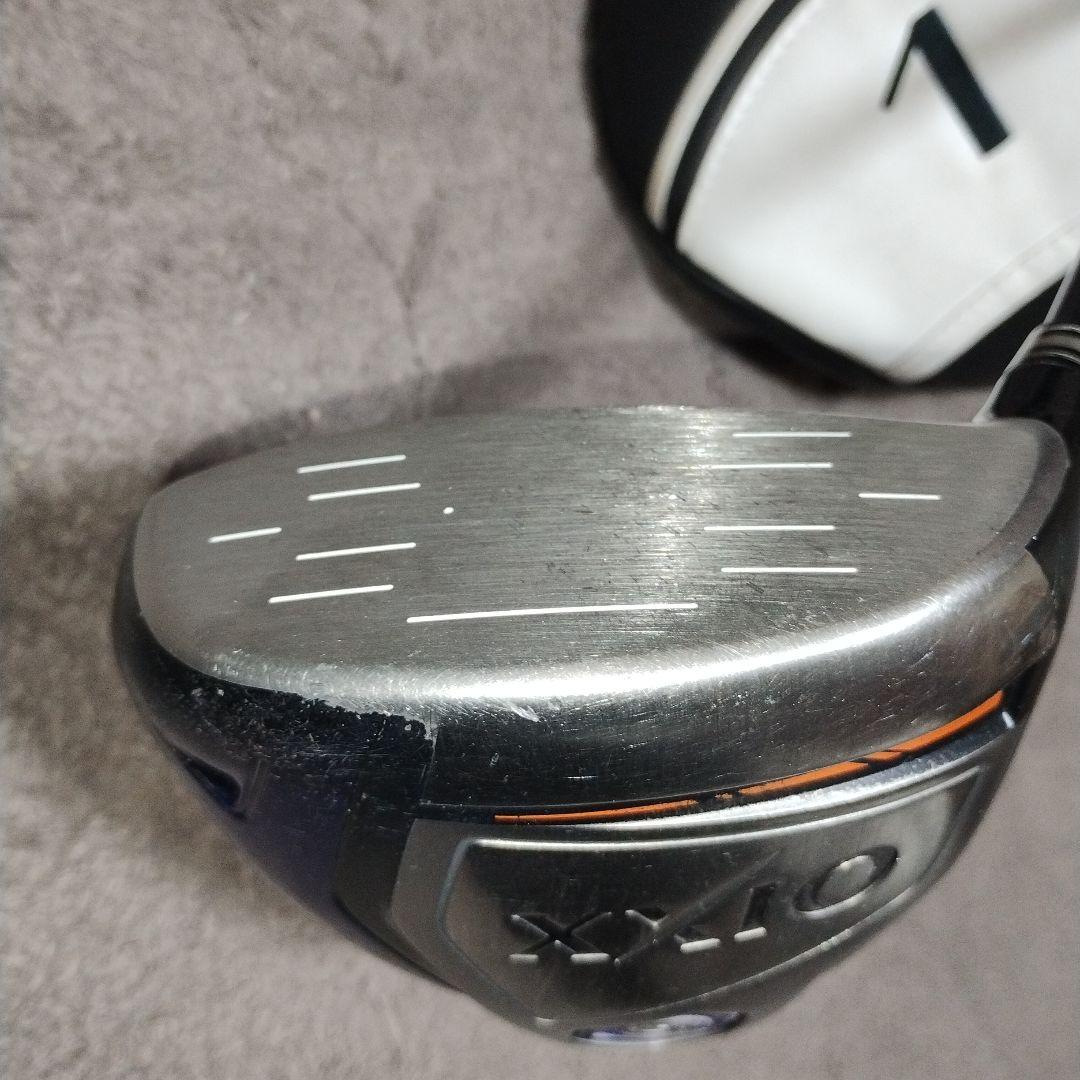 送料込み　ゼクシオ10 ドライバー 10.5度 Flex R ヘッドカバー付き