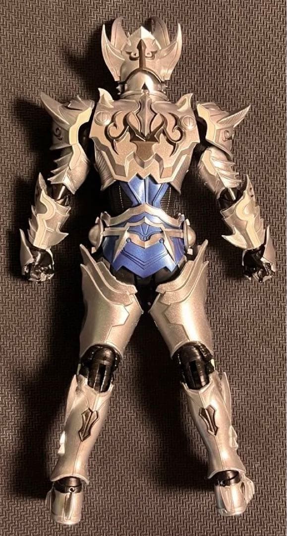 s.h.フィギュアーツ 真骨彫製法　銀牙騎士ゼロ