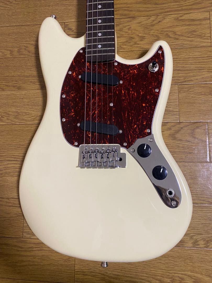 Bacchus ムスタング アイボリー BMS-1R