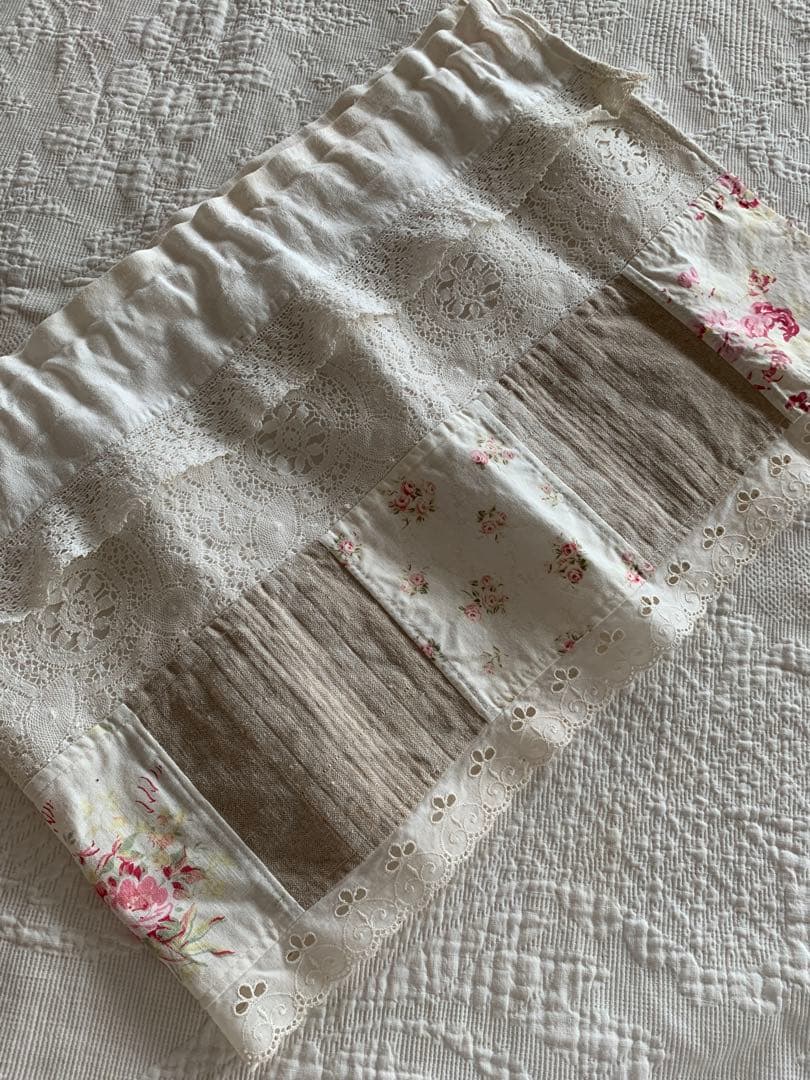 フランスアンティークサラディエ＆カップ2個・ドイリー＆カフェカーテンクロス計5点