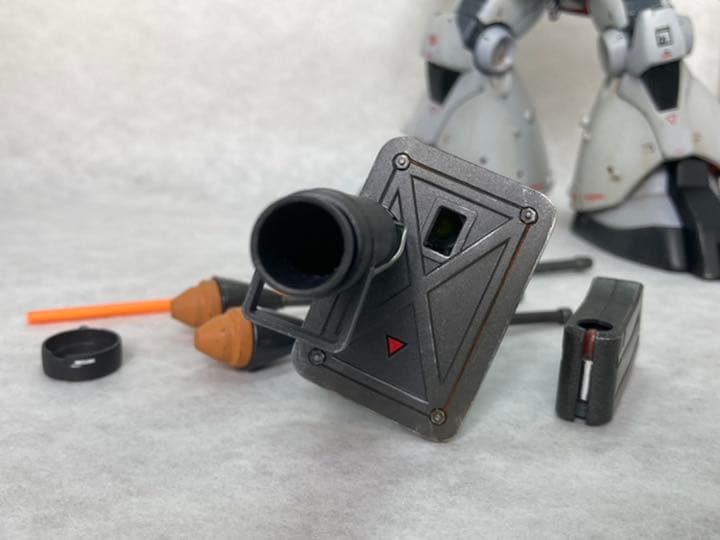 MG 1/100ドム ホワイトオーガー 重装仕様 改修 塗装 完成品　ガンダム