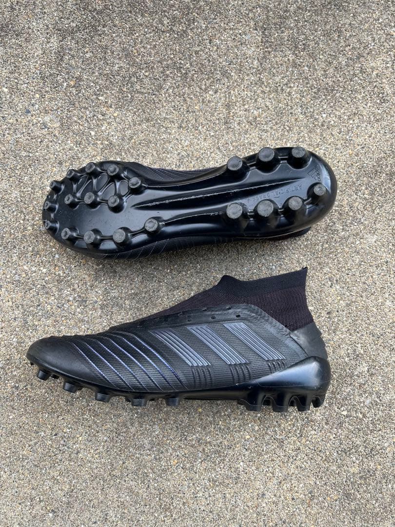 アディダス プレデター19.1 AG サッカースパイク 日本未発売