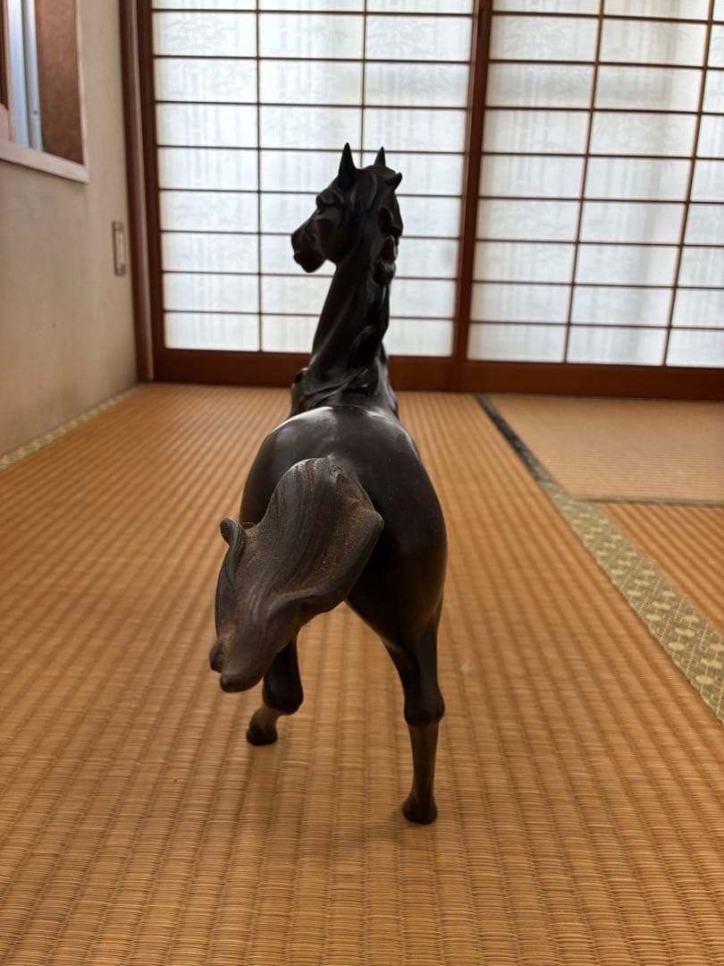 鉄製の馬